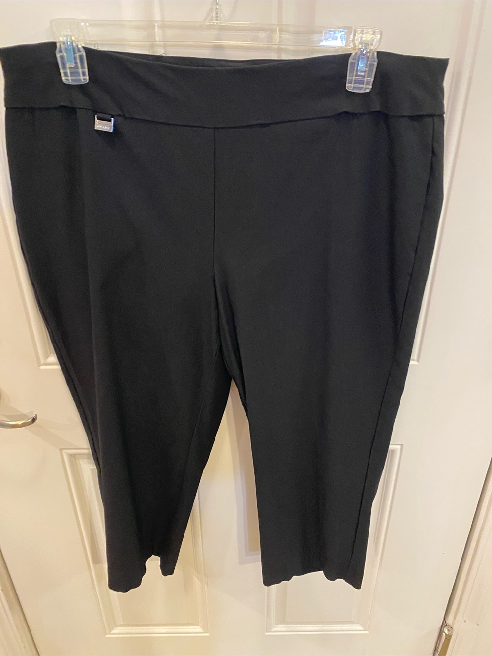 Premise Black Capri Pants